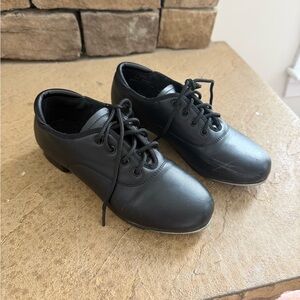 Stelle Black Lace-Up Tap Shoes size 2